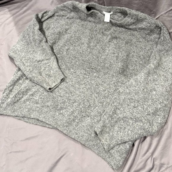 H&M HEATHER GRAY SWEATER (XL) WIDE FIT - Picture 3 of 3